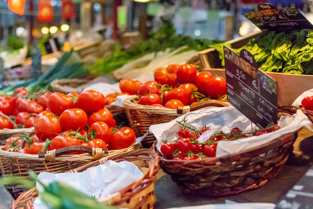 Importurile de tomate sunt în continuă creștere în România. Cum a eșuat programul Tomata în susținerea fermierilor locali