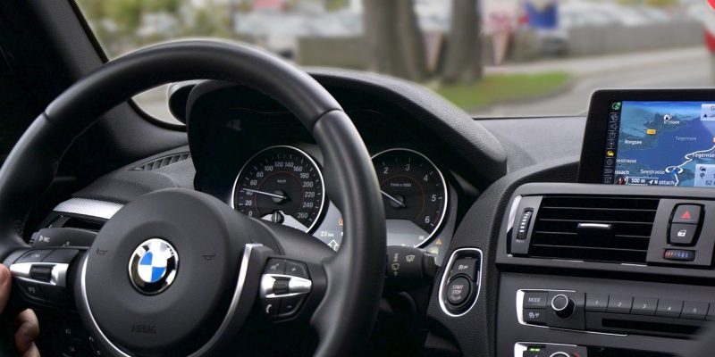 Porumbul a devenit, în 2022, monedă de schimb. Un bărbat vinde un BMW pe 200 de tone de porumb