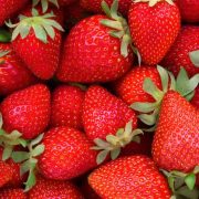 Cât costă un kilogram de căpșuni românești. Prețul care a speriat românii
