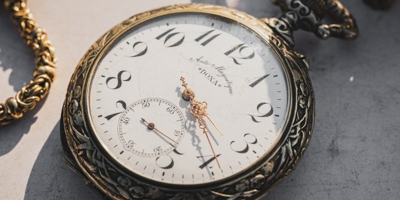 România nu a renunțat la schimbarea orei de vară. Când se dau ceasurile înainte în 2023