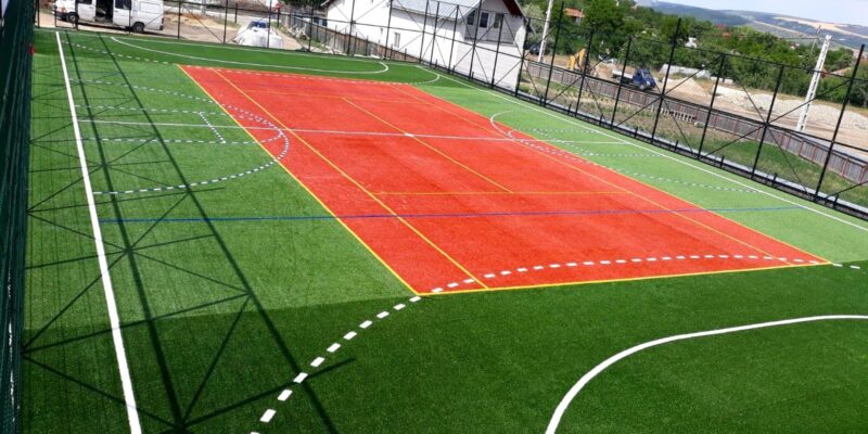 Cum să alegi cea mai potrivită suprafață de joc pentru un teren tenis?