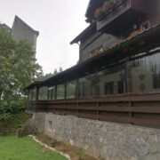Închidere Terase cu Folie Transparentă - Soluția Inteligentă pentru Spații Utilizabile Tot Anul